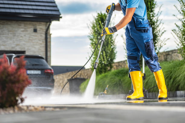 Best Pool Deck Cleaning  in Meridianville, AL